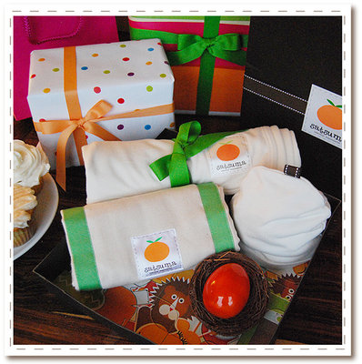 Hello Baby! Satsuma Bento Gift Box set - Organic Bamboo Jersey Swaddling Blanket, Hat, Burp Cloth and Eco-Friendly Rattle